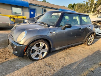 WMWRE33585T****** 2005 MINI Cooper