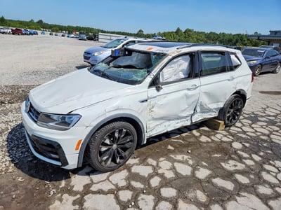 3VV3B7AX9LM****** 2020 Volkswagen Tiguan