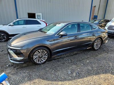 2025 Hyundai Sonata Hybrid