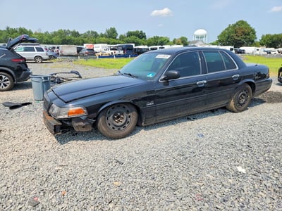 2FAFP71WX5X****** 2005 Ford Crown Victoria