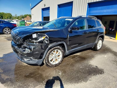 1C4PJMCB0GW****** 2016 Jeep Cherokee