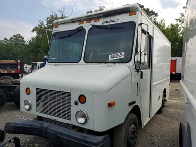 4UZAANCP64C****** 2004 Freightliner MT45 Chassis