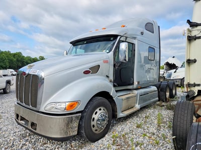 2005 Peterbilt 387