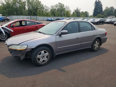 1HGCG1659YA****** 2000 Honda Accord