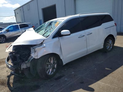 KNDMC5C19L6****** 2020 Kia Sedona