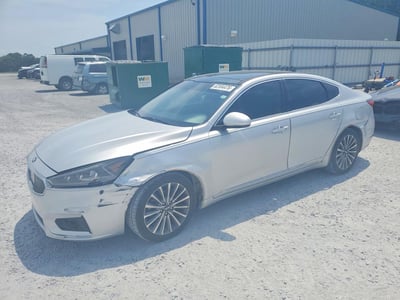 KNALC4J14H5****** 2017 Kia Cadenza