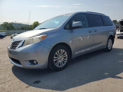 5TDYK3DC8CS****** 2012 Toyota Sienna