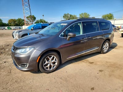 2C4RC1BG6HR****** 2017 Chrysler Pacifica