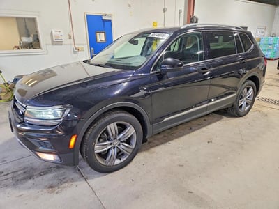 3VV4B7AX1KM****** 2019 Volkswagen Tiguan