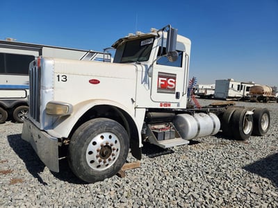 1XPXD79X5JD****** 2018 Peterbilt 389