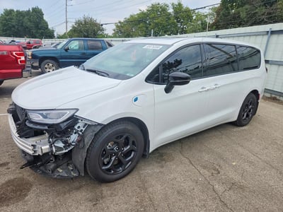 2C4RC1S72PR****** 2023 Chrysler Pacifica Hybrid