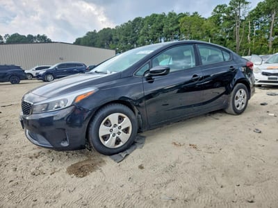 3KPFK4A76HE****** 2017 Kia Forte