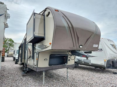 4X4FRLE23D1****** 2013 Forest River Real-lite / Rockwood Lite Weight Trailers