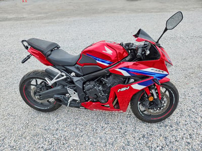 MLHRH155XR5****** 2024 Honda CBR650R