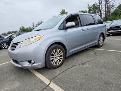 5TDYK3DC6DS****** 2013 Toyota Sienna