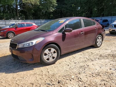 3KPFK4A79HE****** 2017 Kia Forte