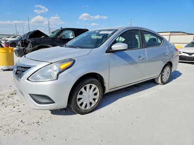 3N1CN7AP8JK****** 2018 Nissan Versa