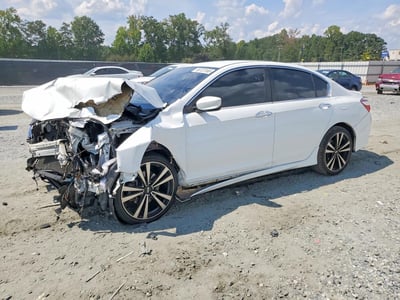 1HGCR2F16HA****** 2017 Honda Accord