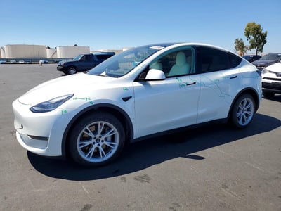 5YJYGAEE3MF****** 2021 Tesla Model Y