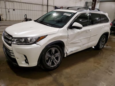 5TDDZRFH8KS****** 2019 Toyota Highlander