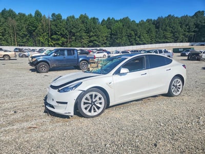 5YJ3E1EB5NF****** 2022 Tesla Model 3
