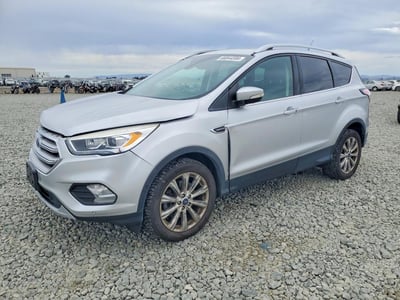1FMCU9J9XJU****** 2018 Ford Escape
