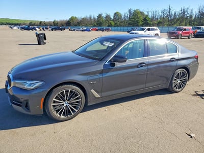 WBA33AG08NC****** 2022 BMW 5 Series