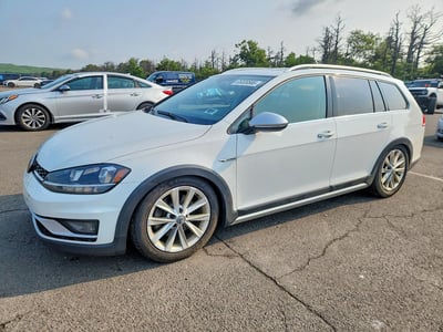 3VWM17AU3KM****** 2019 Volkswagen Golf Alltrack