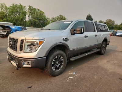 1N6BA1F42HN****** 2017 Nissan Titan