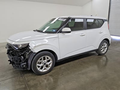 KNDJ23AU7R7****** 2024 Kia Soul