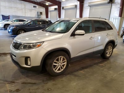 5XYKT4A64EG****** 2014 Kia Sorento