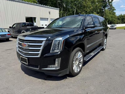1GYS4KKJXKR****** 2019 Cadillac Escalade ESV