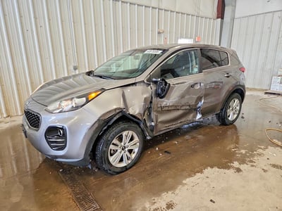 KNDPMCAC4J7****** 2018 Kia Sportage