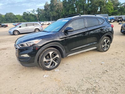 KM8J33A23HU****** 2017 Hyundai Tucson
