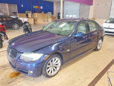 WBAPK5C57BF****** 2011 BMW 3 Series