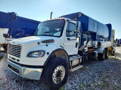 1FVHCYFE3KH****** 2019 Freightliner M2 106 Medium Duty
