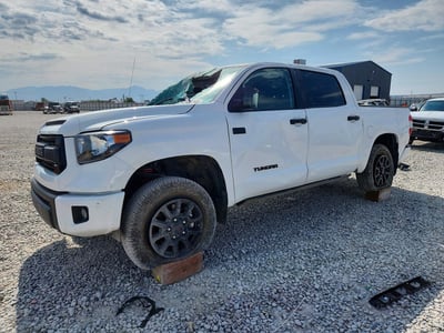 5TFDY5F17HX****** 2017 Toyota Tundra