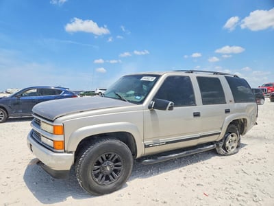 1GNEK13R5YR****** 2000 Chevrolet Tahoe