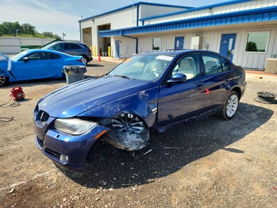 WBAPK7G50BN****** 2011 BMW 3 Series