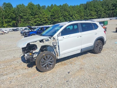 3VVCX7B28NM****** 2022 Volkswagen Taos