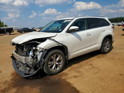 5TDJKRFH6FS****** 2015 Toyota Highlander