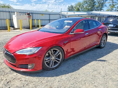 5YJSA1E24FF****** 2015 Tesla Model S