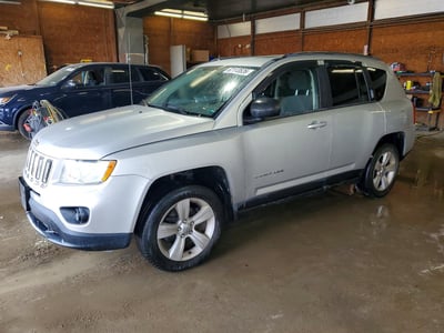 1C4NJDEBXDD****** 2013 Jeep Compass
