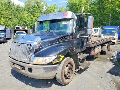 1HTMMAAMX2H****** 2002 International 4300