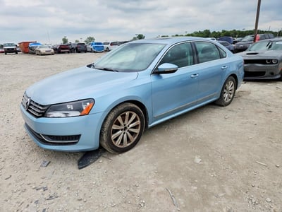 1VWCH7A38CC****** 2012 Volkswagen Passat