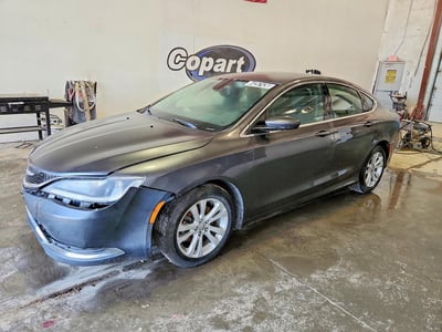 1C3CCCAB2FN****** 2015 Chrysler 200