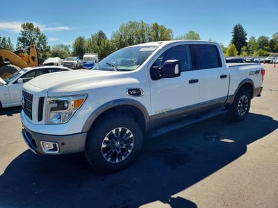 1N6AA1E59HN****** 2017 Nissan Titan