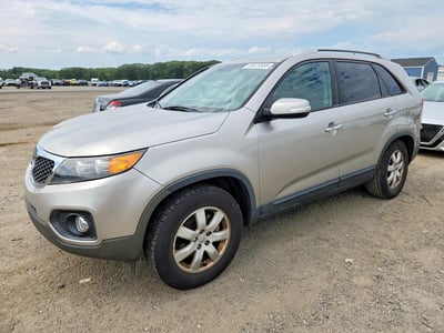 5XYKT4A69DG****** 2013 Kia Sorento