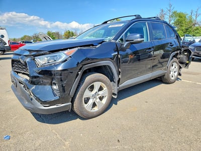 2T3RWRFV8KW****** 2019 Toyota RAV4