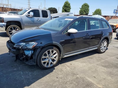 3VWH17AU3KM****** 2019 Volkswagen Golf Alltrack